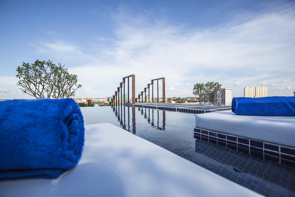Patio Hotel & Urban Resort Phnom Penh Exterior foto